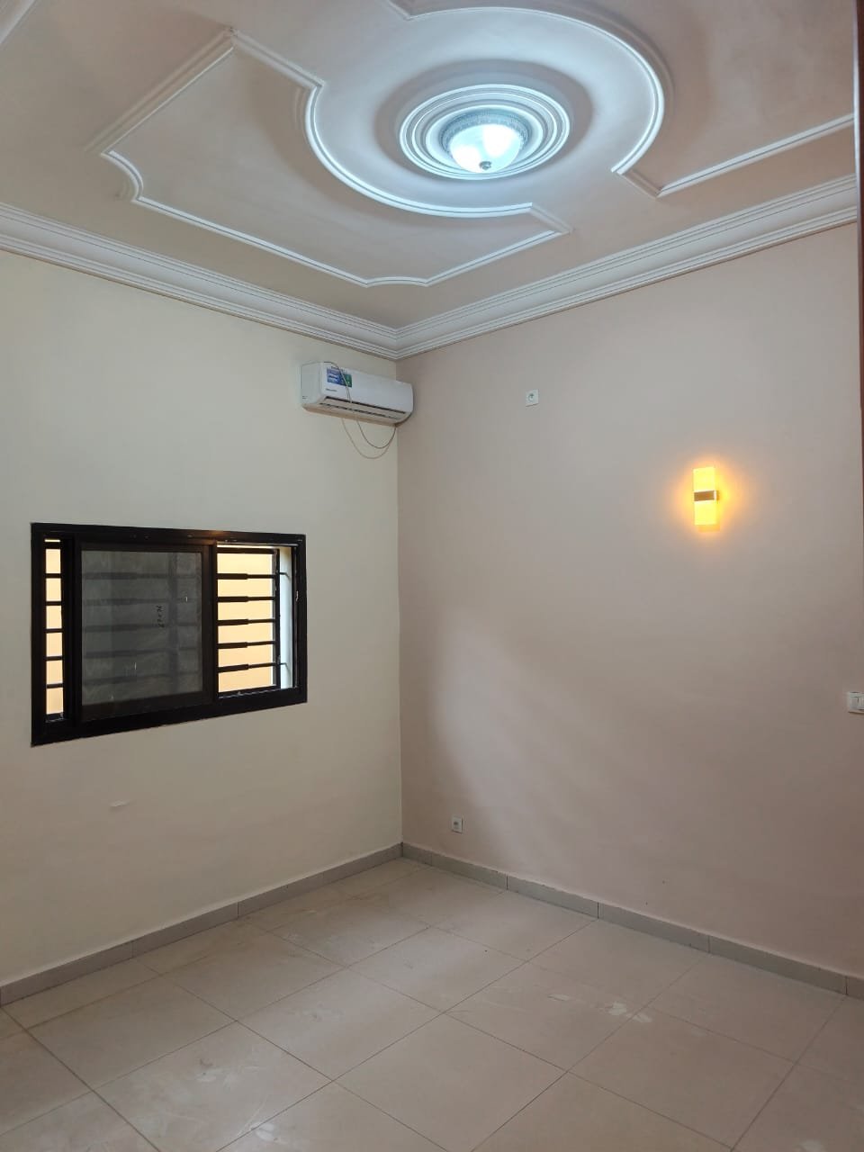 Immeuble à vendre à odza
